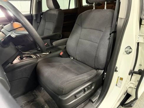 Used 2017 Honda Pilot EX image 21
