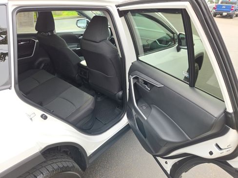 Used 2024 Toyota RAV4 XLE image 17