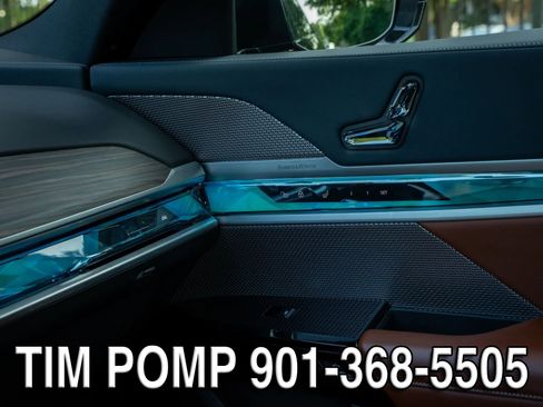 Used 2023 BMW 760i xDrive AWD/4WD image 24