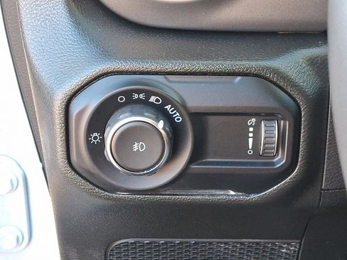 Certified 2023 Jeep Wrangler Willys image 16