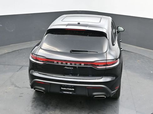 New 2025 Porsche Macan AWD/4WD image 32