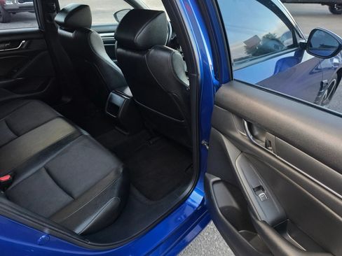 Used 2019 Honda Accord Sport image 18