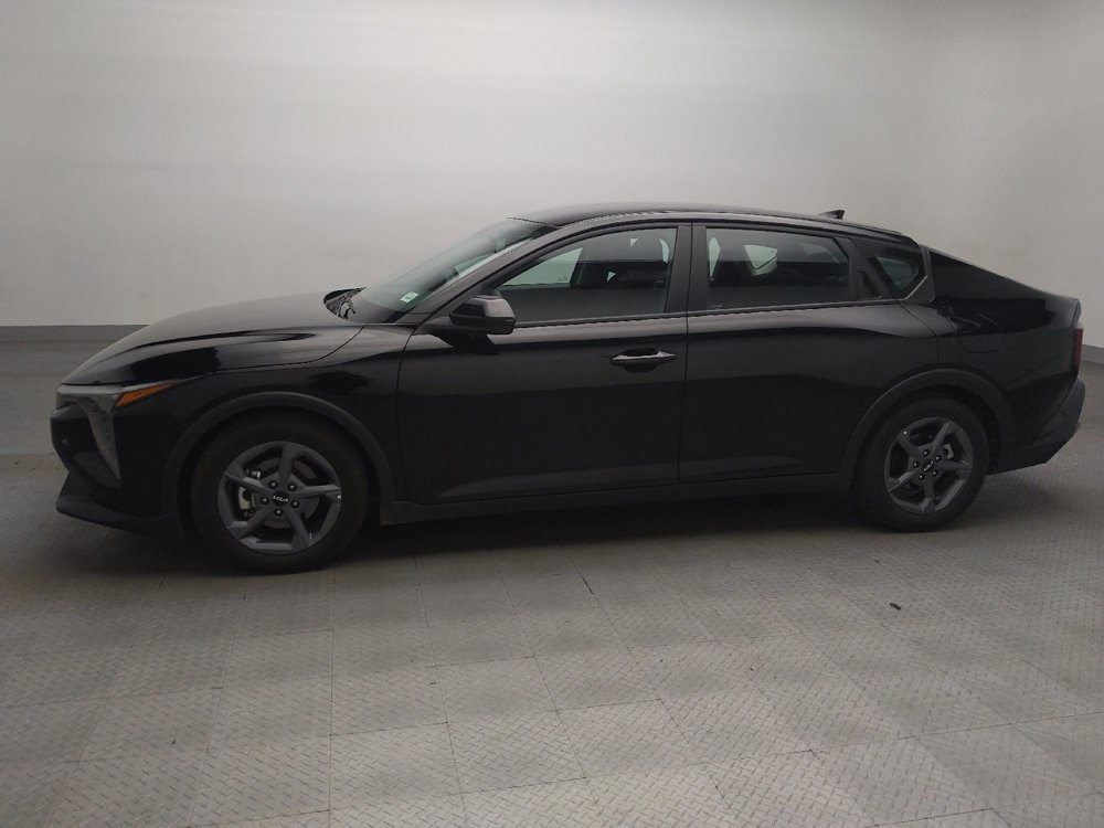 Used 2025 Kia K4 FWD image 2