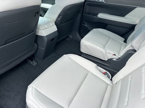 New 2026 Hyundai Santa Fe Calligraphy image 4