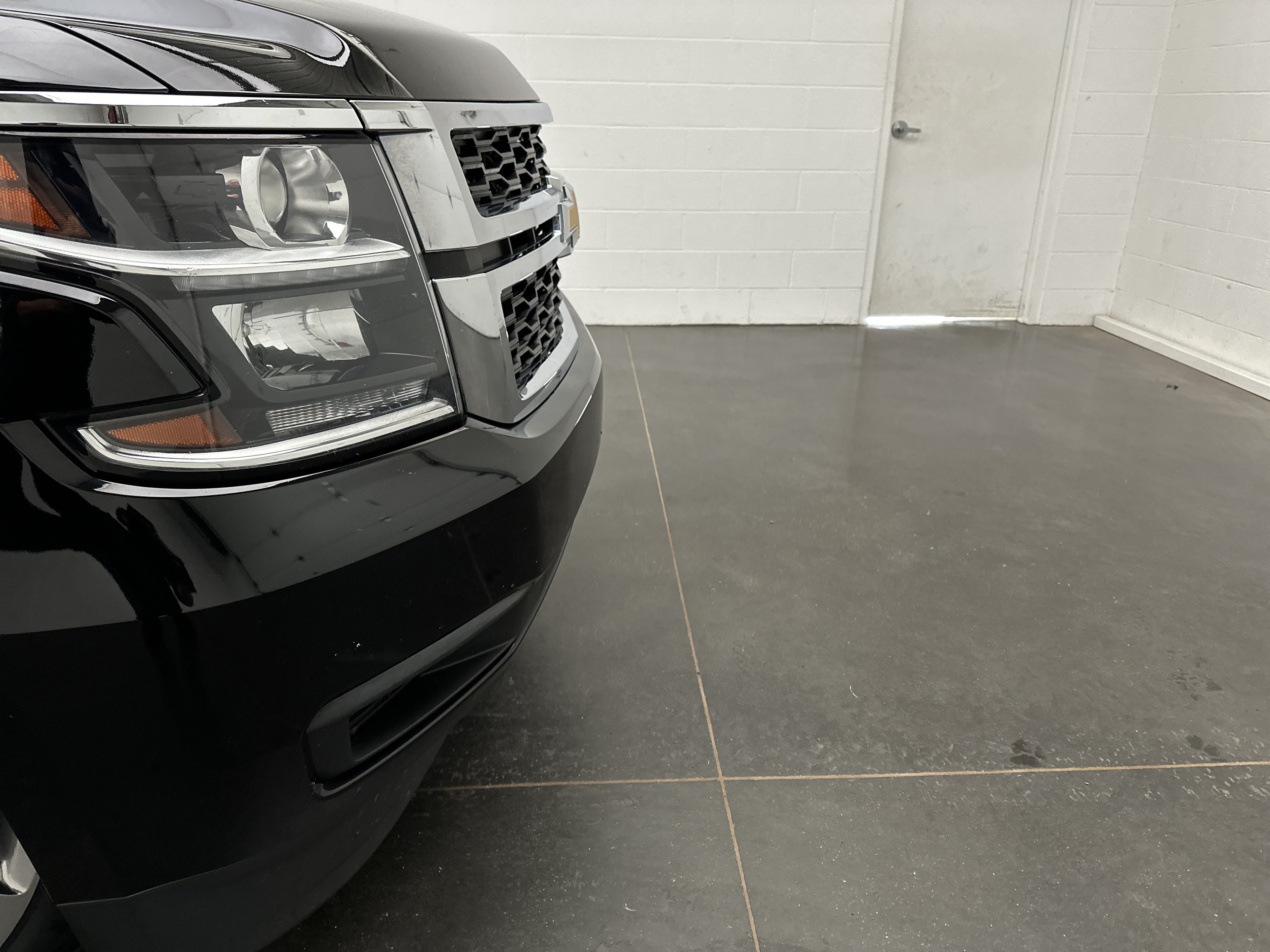 Used 2018 Chevrolet Tahoe LS w/ All-Season Package AWD/4WD image 2