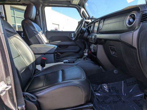 Used 2021 Jeep Gladiator Overland w/ Popular Equipment Package image 31