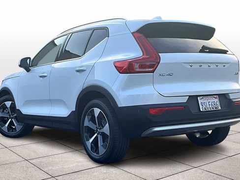 Used 2025 Volvo XC40 B5 Core w/ Protection Package Premier image 15