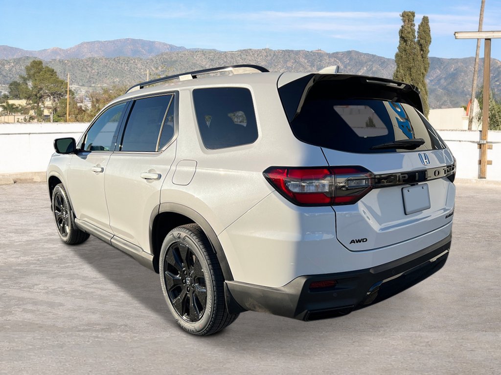 New 2026 Honda Pilot Black Edition image 3