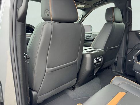 Used 2023 GMC Yukon AT4 w/ AT4 Premium Package AWD/4WD image 22