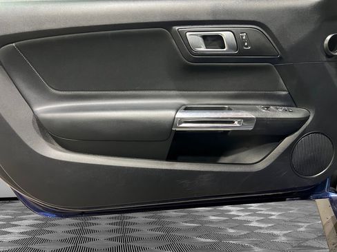 Used 2019 Ford Mustang GT image 18