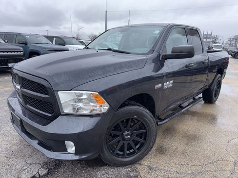 Used 2014 RAM 1500 Express image 2