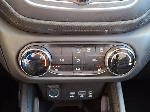 Used 2022 Chevrolet TrailBlazer LT image 14