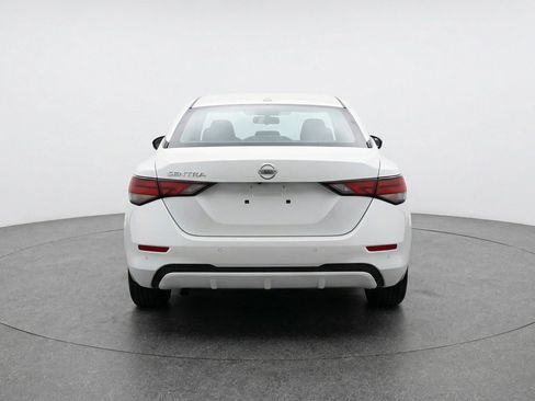Used 2025 Nissan Sentra SV FWD image 7