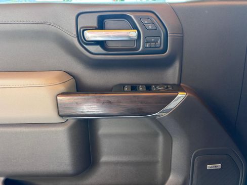 Used 2019 GMC Sierra 1500 SLT w/ SLT Premium Plus Package image 25