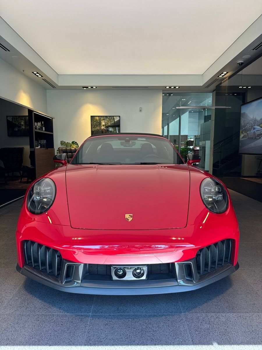 Certified 2026 Porsche 911 Targa 4 GTS AWD/4WD image 1