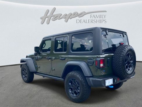 Used 2023 Jeep Wrangler Unlimited w/ 8.4" Radio Group AWD/4WD image 7