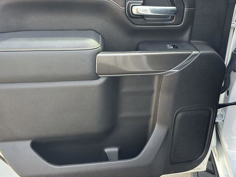 Used 2023 GMC Sierra 2500 AT4 w/ AT4 Preferred Package image 18