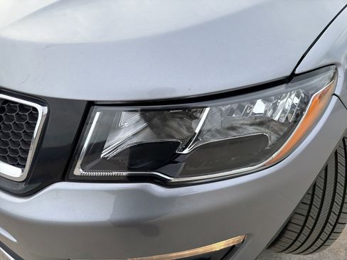 Used 2018 Jeep Compass Latitude w/ Popular Equipment Group image 6