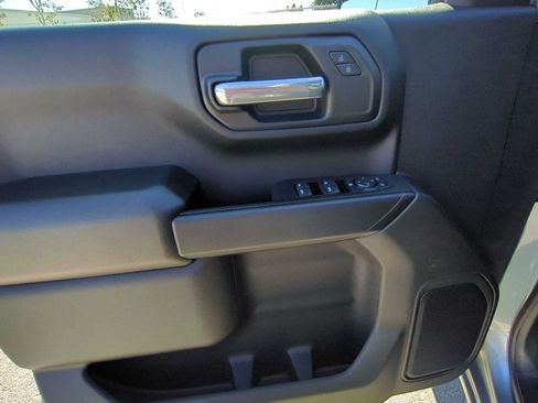 Used 2026 Chevrolet Silverado 1500 Custom AWD/4WD image 10