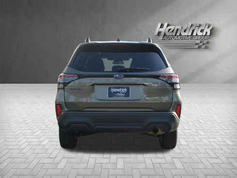 Certified 2025 Subaru Forester Premium AWD/4WD image 8