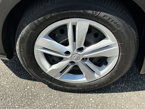 Certified 2024 Nissan Kicks S FWD image 8