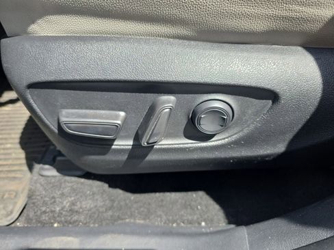 Used 2024 Toyota Grand Highlander AWD image 16