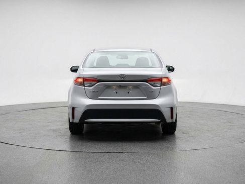 Used 2025 Toyota Corolla LE image 7