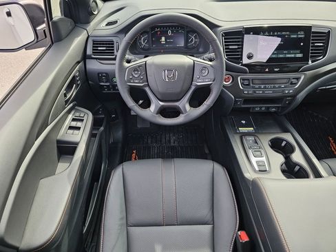 Used 2025 Honda Passport TrailSport image 27
