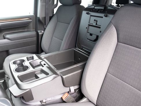 Used 2025 Chevrolet Silverado 1500 LT AWD/4WD image 9