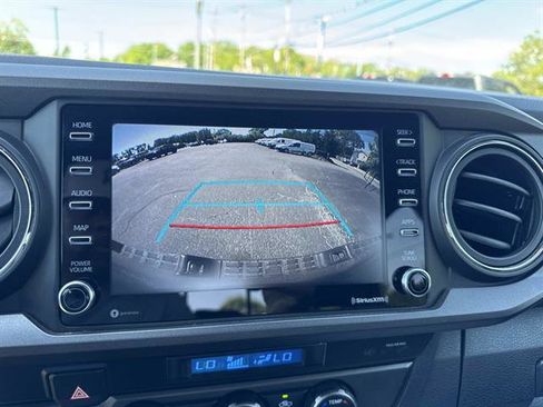 Used 2022 Toyota Tacoma TRD Sport w/ Technology Package AWD/4WD image 17