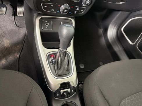 Used 2021 Jeep Compass Sport FWD image 18