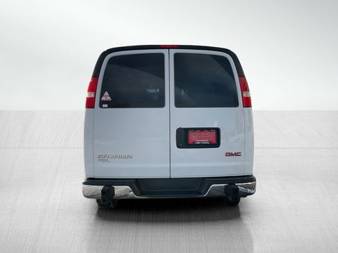Used 2017 GMC Savana 2500 image 4