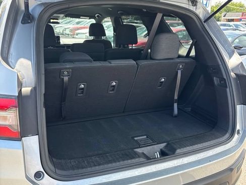 Used 2025 Honda Pilot Sport image 20