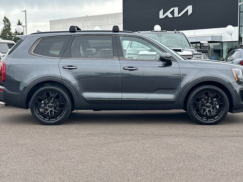 Used 2021 Kia Telluride EX w/ EX Premium Package AWD/4WD image 3