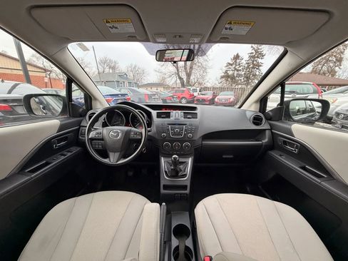 Used 2014 MAZDA MAZDA5 Sport image 2