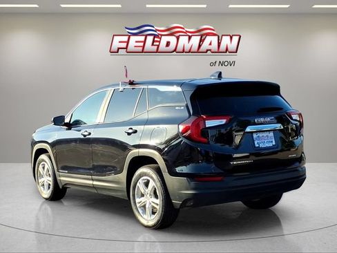 Used 2024 GMC Terrain SLE AWD/4WD image 3