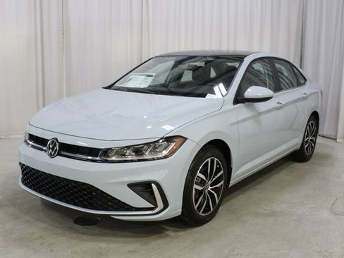 New 2026 Volkswagen Jetta SE FWD image 35