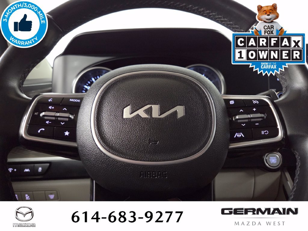 Used 2022 Kia Carnival LX FWD image 23