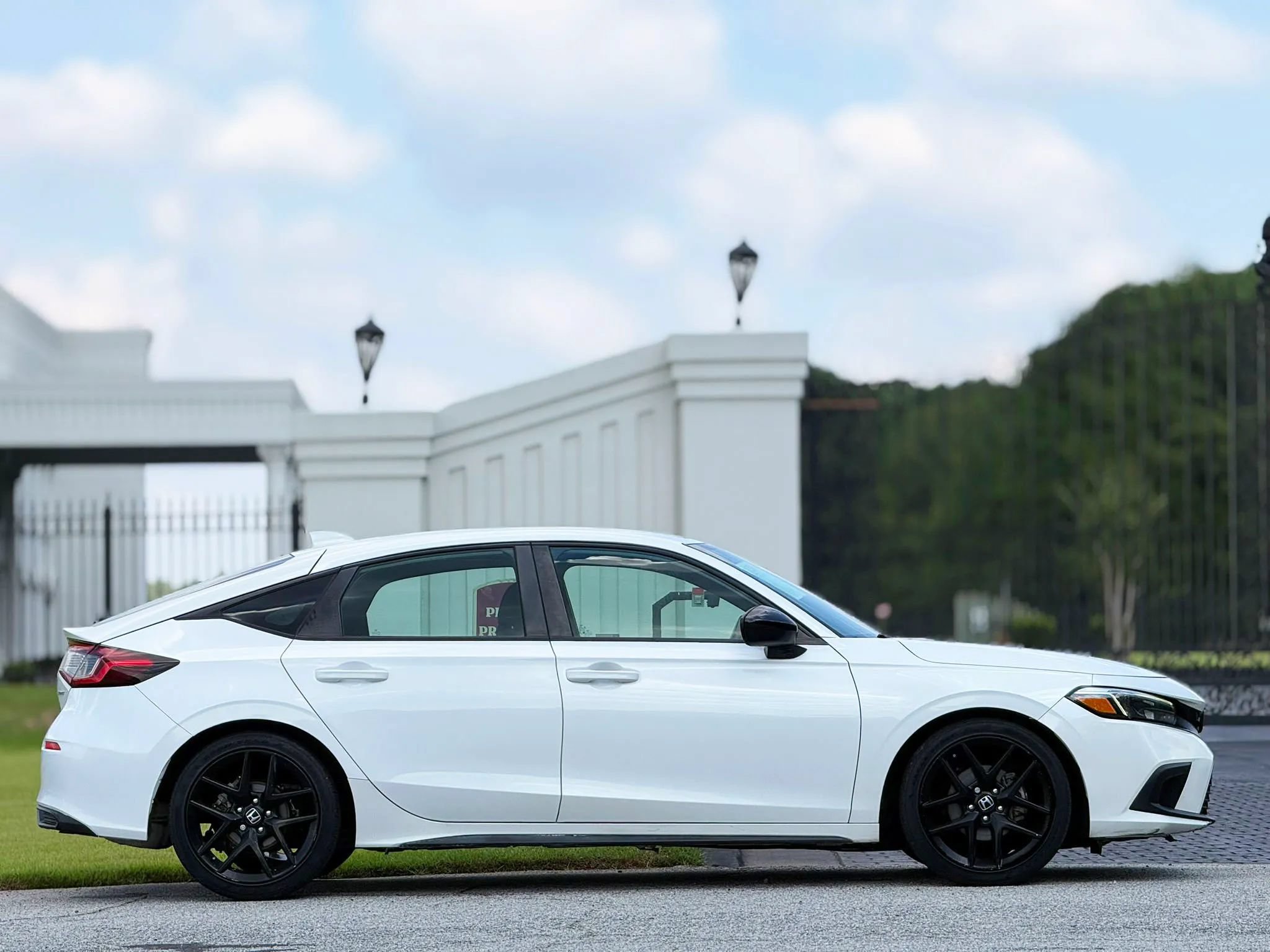 Used 2023 Honda Civic Sport image 6