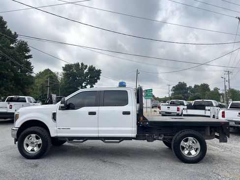 Used 2019 Ford F250 XL w/ Power Equipment Group AWD/4WD image 9