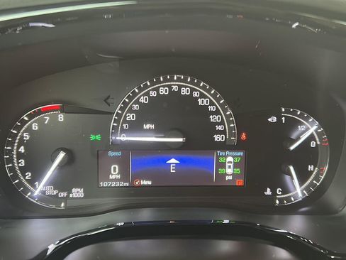 Used 2018 Cadillac XT5 FWD image 11