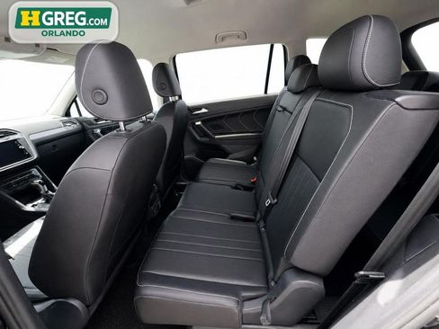 Used 2023 Volkswagen Tiguan SE FWD image 16