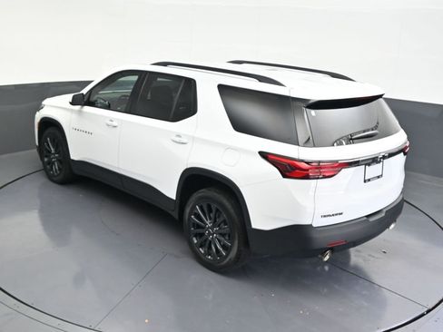 Used 2023 Chevrolet Traverse RS image 23