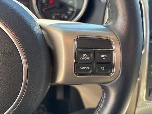 Used 2012 Jeep Grand Cherokee Limited image 21