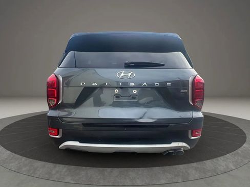 Used 2022 Hyundai Palisade SE image 6