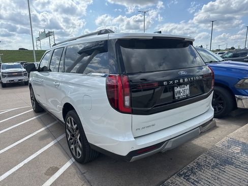 Used 2025 Ford Expedition Max Platinum w/ Platinum Ultimate Package AWD/4WD image 7