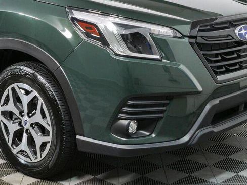 Used 2024 Subaru Forester Premium AWD/4WD image 37