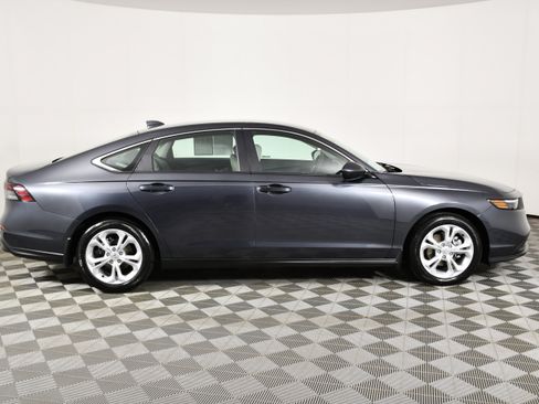 Certified 2025 Honda Accord LX image 5