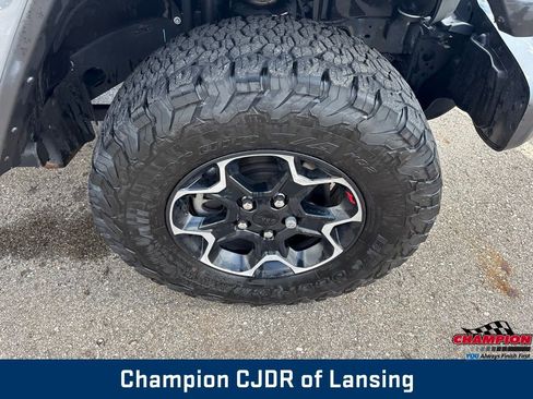 Used 2023 Jeep Wrangler Unlimited Rubicon w/ LED Lighting Group AWD/4WD image 15