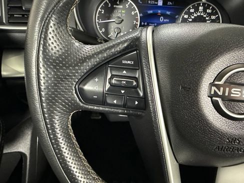 Used 2023 Nissan Maxima SL FWD image 22